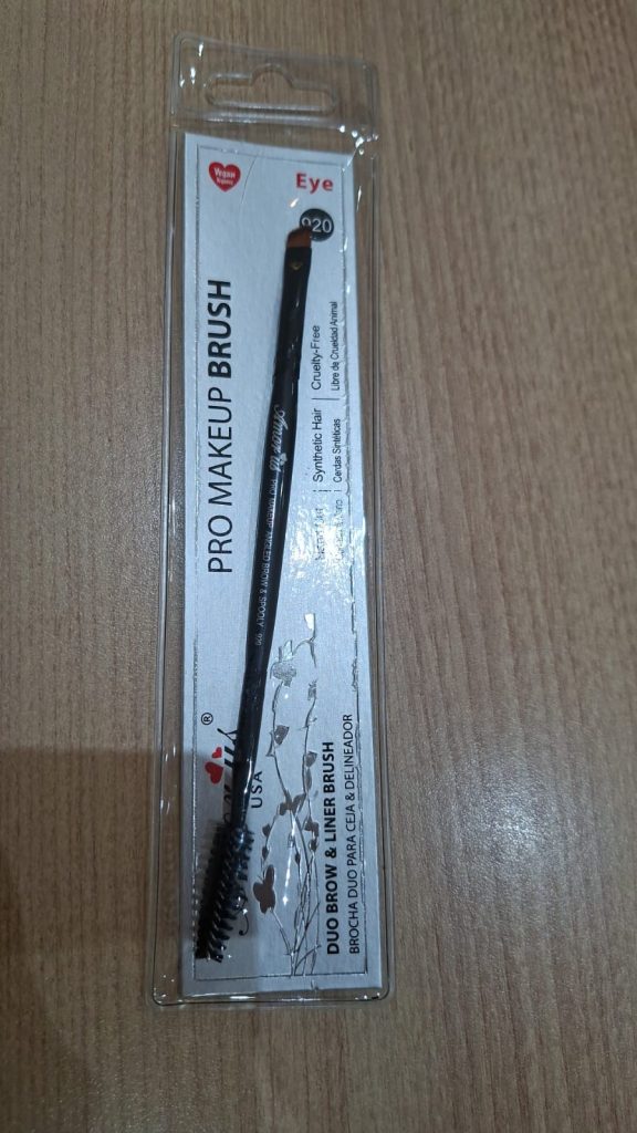 Brocha para cejas